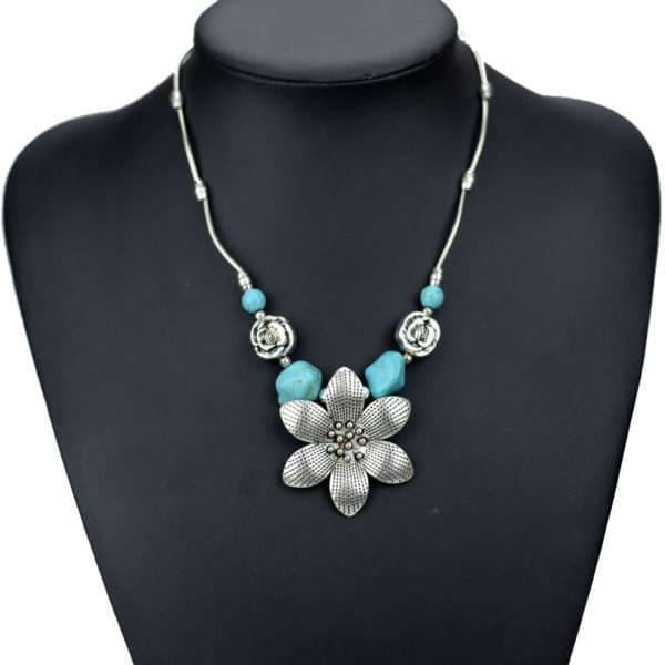 Flower Pendant Necklace
