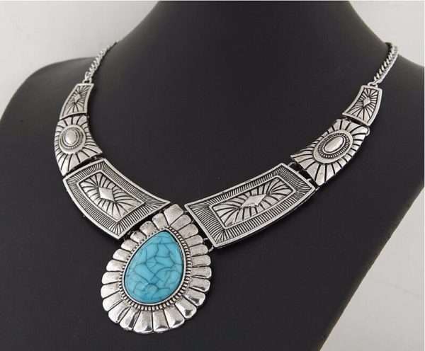 Collar Necklace