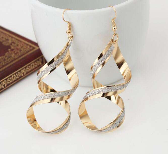 Wave Drop Earring