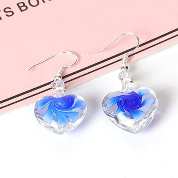 Design Dangle Earring